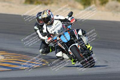 media/Dec-18-2022-SoCal Trackdays (Sun) [[8099a50955]]/Turn 10 (140pm)/